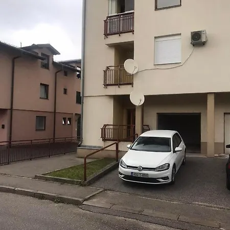 Stan Na Dan Sa Garazom Andel Διαμέρισμα Pale